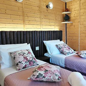 Affittacamere Domus Amelio - Country, Cinisi